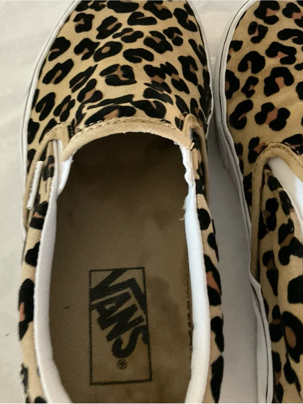 Vans slip van